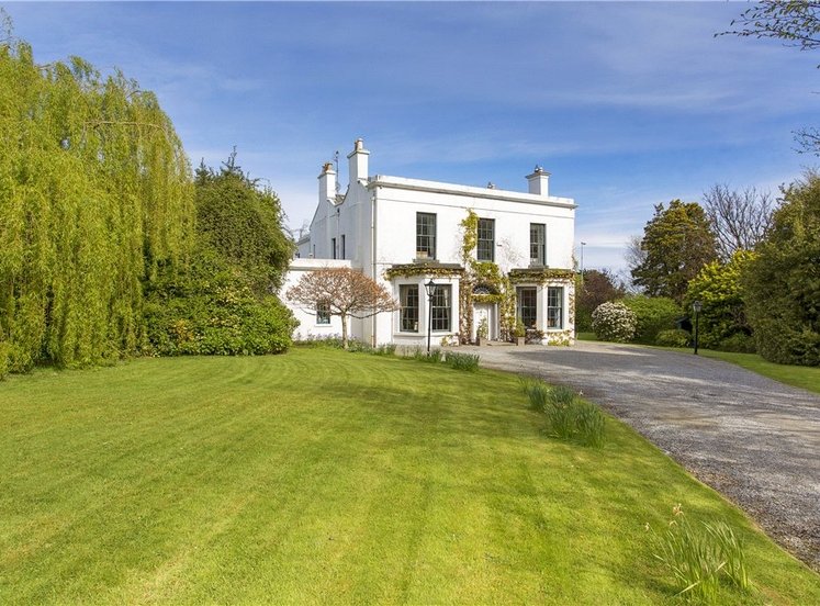 5 Foxrock Manor, Leopardstown Road, Foxrock, Dublin 18. D18K3E3 for ...