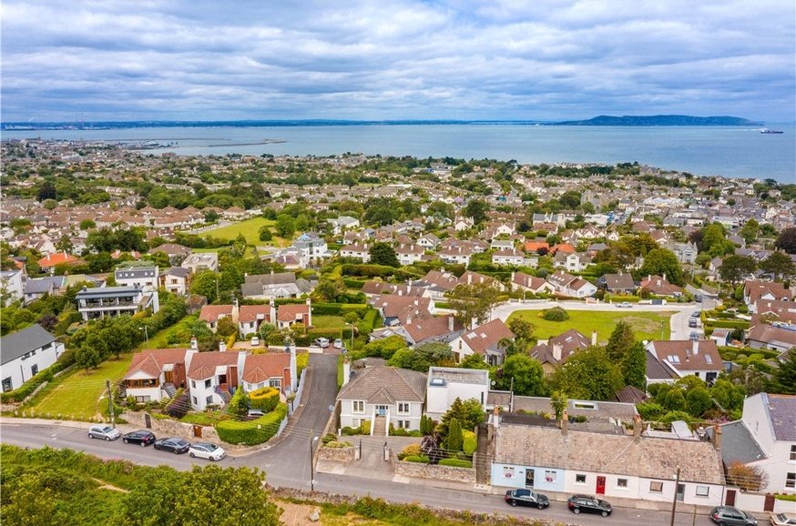 Ardan, Ardbrugh Road, Dalkey, Co. Dublin. A96 TC62 for sale | Lisney